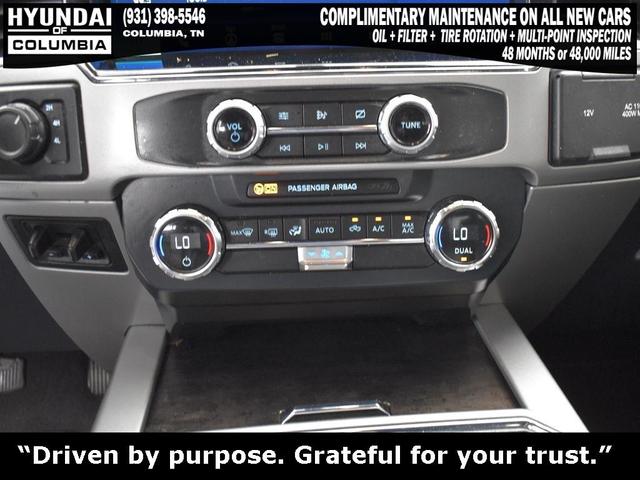 Photo of 2022 Agate Black Metallic Ford F-250