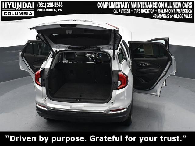 Photo of 2022 Quicksilver Metallic GMC Terrain