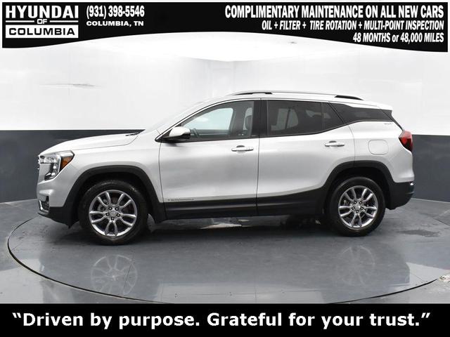 Photo of 2022 Quicksilver Metallic GMC Terrain