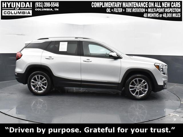 Photo of 2022 Quicksilver Metallic GMC Terrain