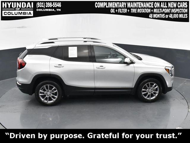 Photo of 2022 Quicksilver Metallic GMC Terrain