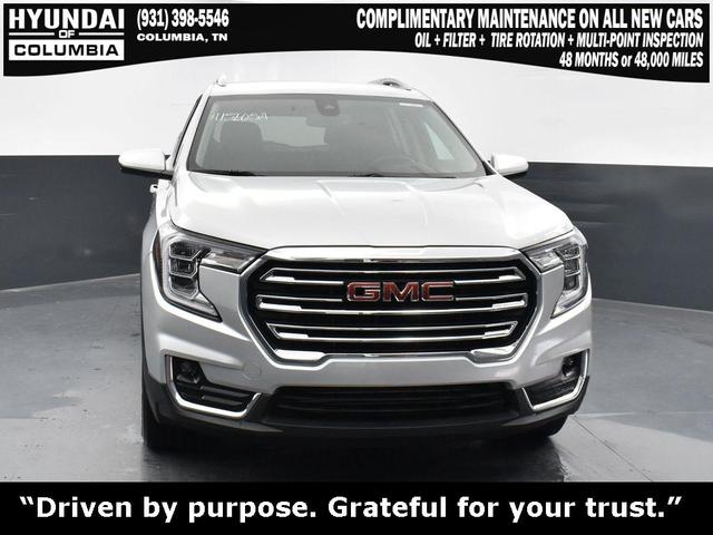 Photo of 2022 Quicksilver Metallic GMC Terrain