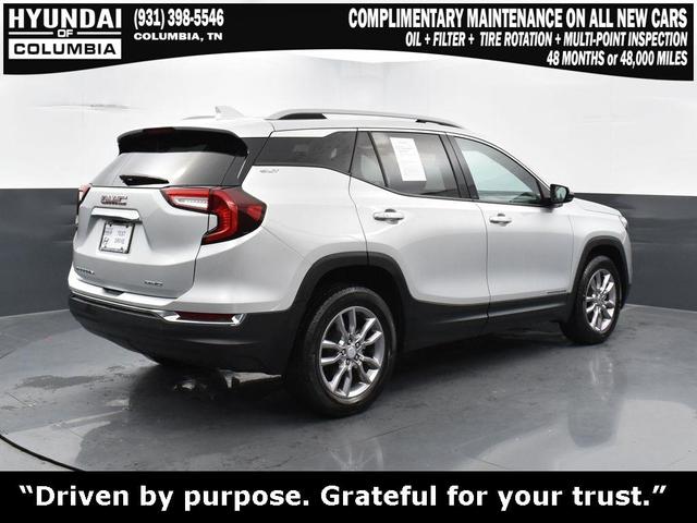 Photo of 2022 Quicksilver Metallic GMC Terrain