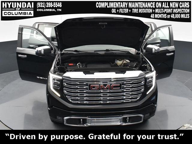 Photo of 2023 Onyx Black GMC Sierra 1500