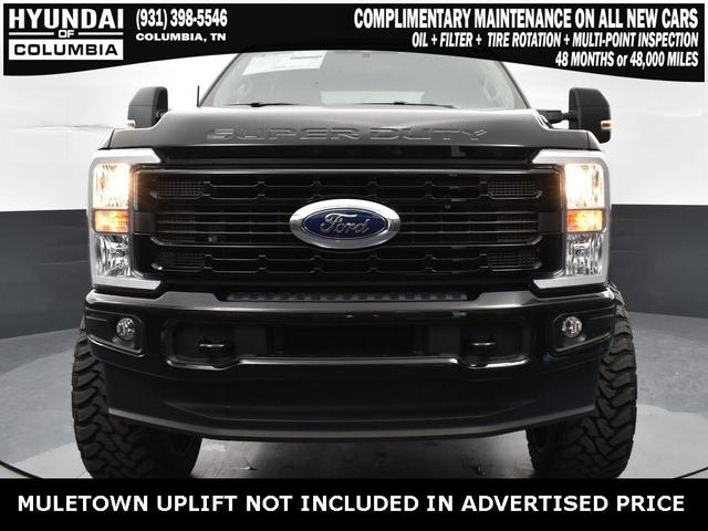 Photo of 2025 Black Metallic Ford F-350