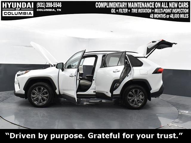 Photo of 2024 Wind Chill Pearl Toyota RAV4 Hybrid