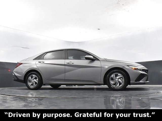 Photo of 2024 Metal Hyundai ELANTRA