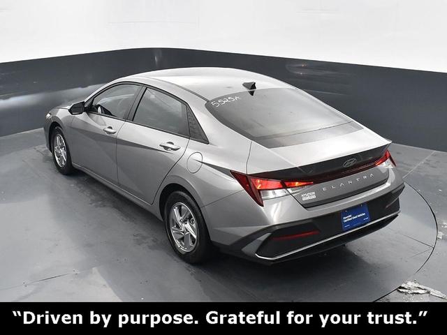 Photo of 2024 Metal Hyundai ELANTRA