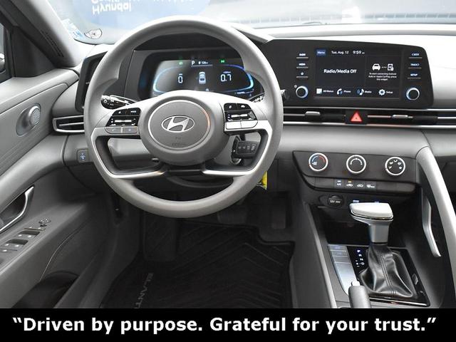 Photo of 2024 Metal Hyundai ELANTRA