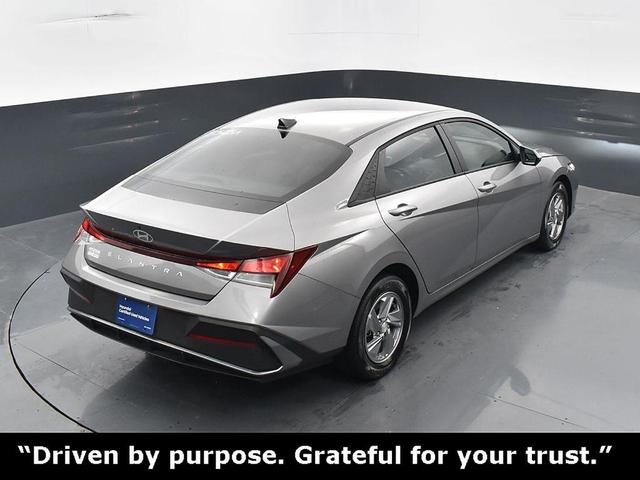 Photo of 2024 Metal Hyundai ELANTRA
