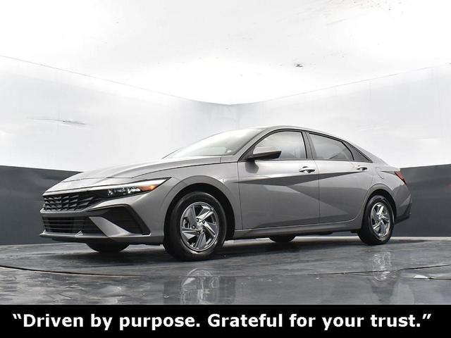Photo of 2024 Metal Hyundai ELANTRA