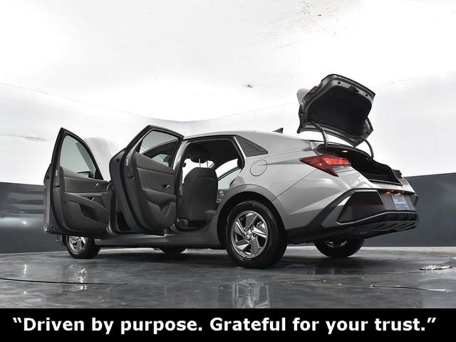 Photo of 2024 Metal Hyundai ELANTRA