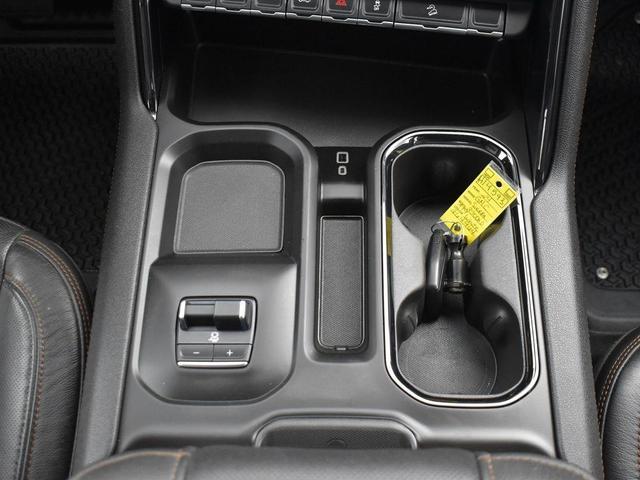 Photo of 2024 Summit White GMC Sierra 2500