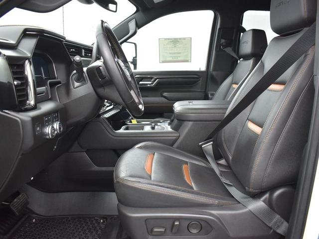 Photo of 2024 Summit White GMC Sierra 2500