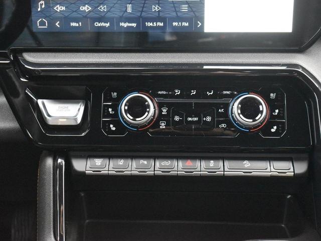 Photo of 2024 Summit White GMC Sierra 2500