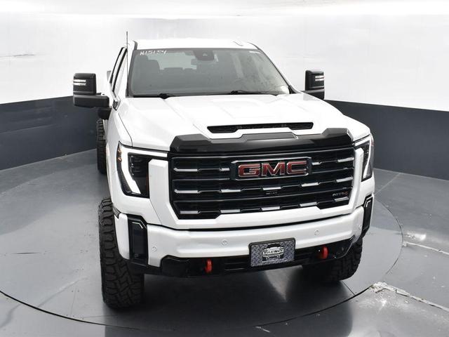Photo of 2024 Summit White GMC Sierra 2500