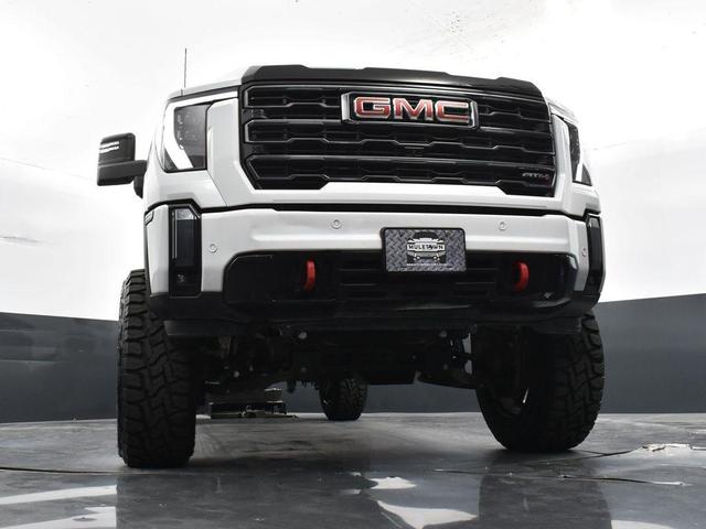 Photo of 2024 Summit White GMC Sierra 2500