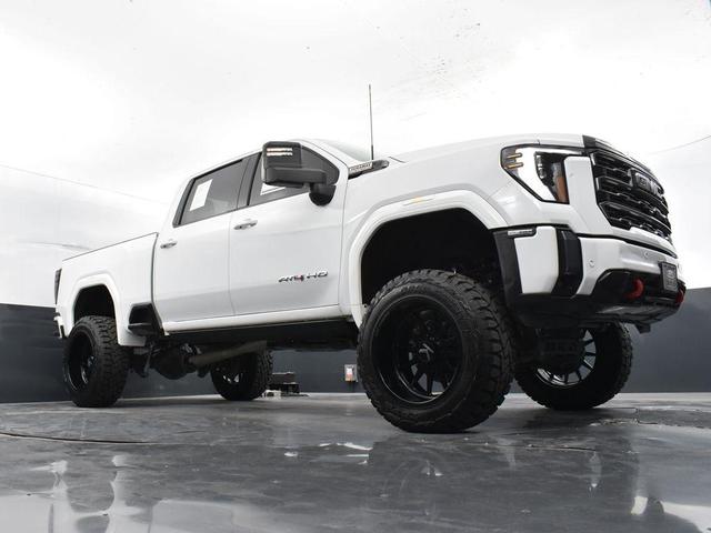 Photo of 2024 Summit White GMC Sierra 2500