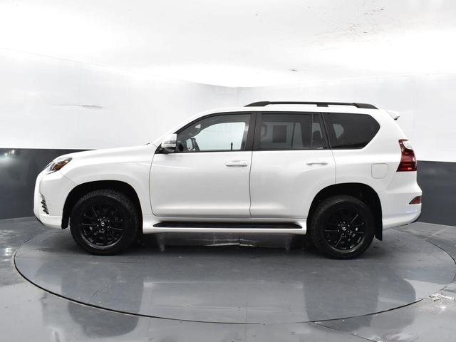 Photo of 2022 Starfire Pearl Lexus GX 460