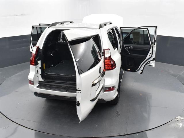Photo of 2022 Starfire Pearl Lexus GX 460
