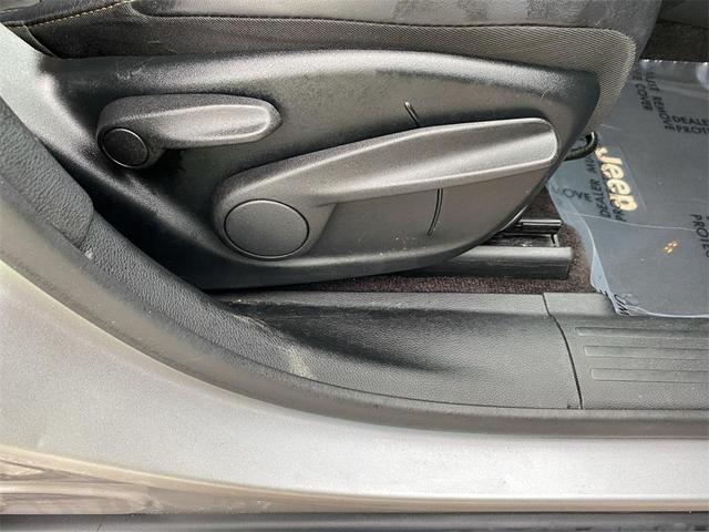 Photo of 2018 Billet Silver Metallic Clearcoat Jeep Cherokee