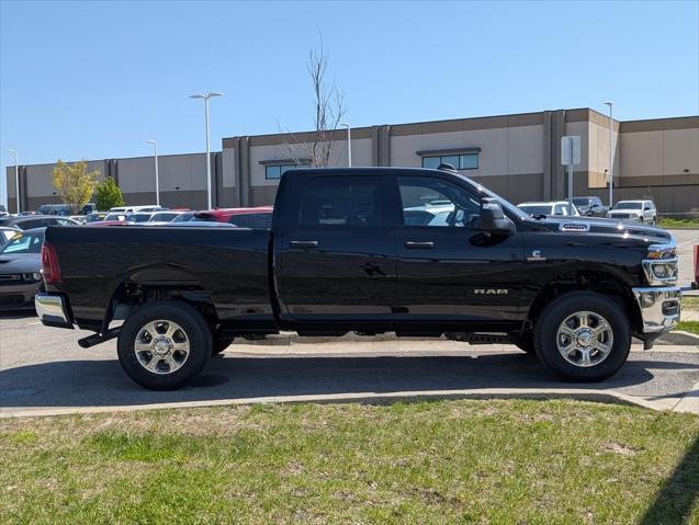 Photo of 2025 Diamond Black Crystal Pearlcoat RAM 2500