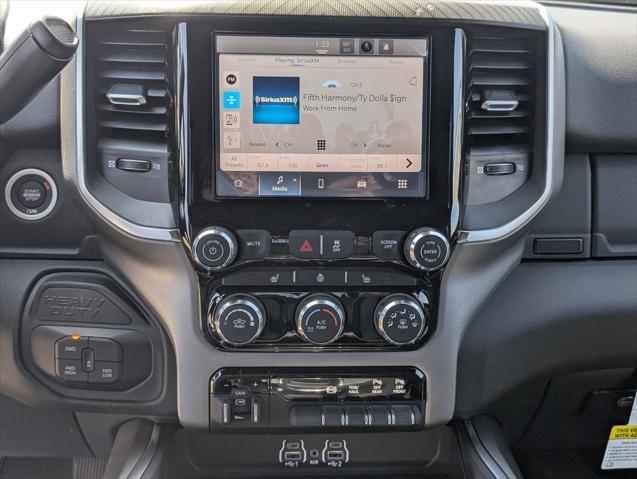 Photo of 2025 Diamond Black Crystal Pearlcoat RAM 2500