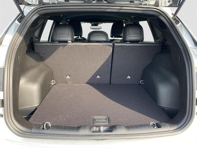 Photo of 2025 Silver Zynith Metallic Clearcoat Jeep Compass