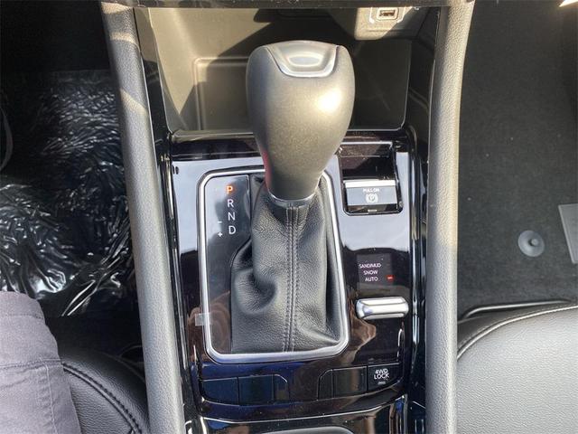 Photo of 2025 Silver Zynith Metallic Clearcoat Jeep Compass