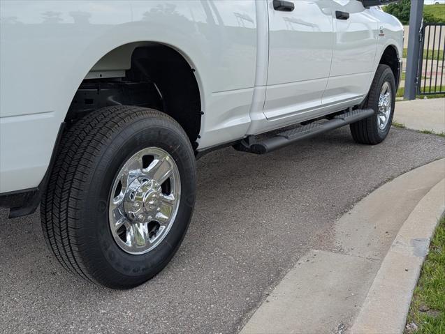 Photo of 2025 Bright White Clearcoat RAM 2500
