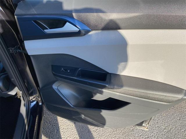 Photo of 2024 Deep Black Pearl Volkswagen Taos
