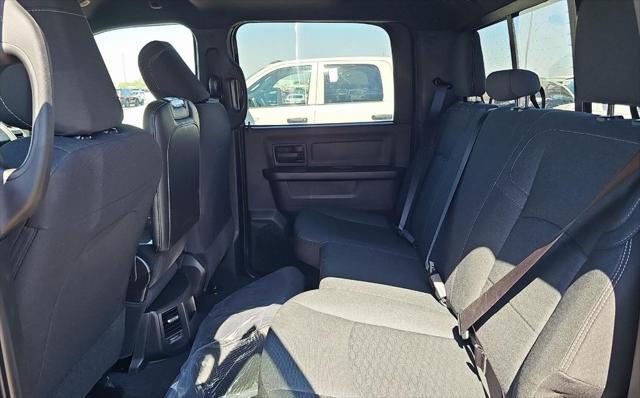 Photo of 2025 Diamond Black Crystal Pearlcoat RAM 3500