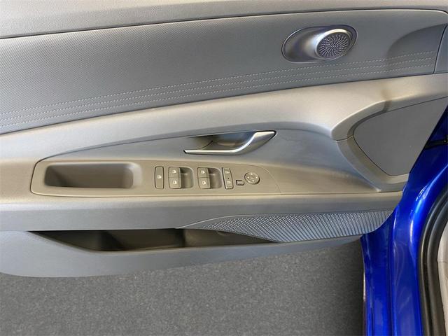 Photo of 2023 Intense Blue Hyundai ELANTRA