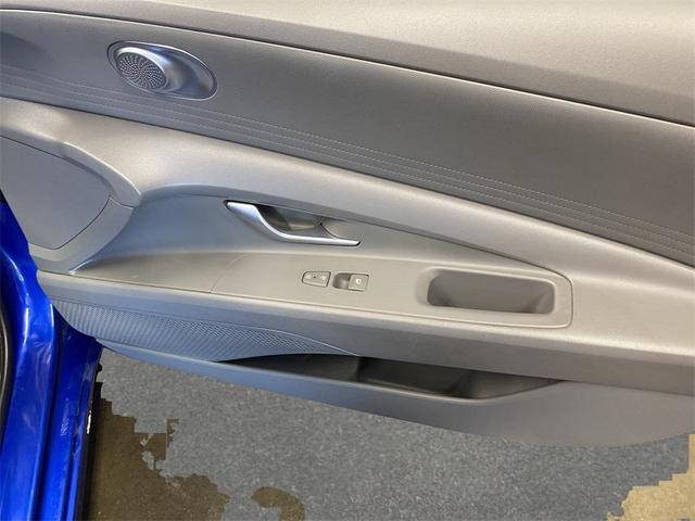 Photo of 2023 Intense Blue Hyundai ELANTRA