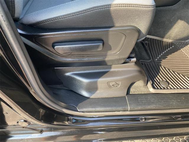 Photo of 2021 Diamond Black Crystal Pearlcoat RAM 1500
