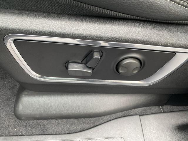 Photo of 2026 Bright White Clearcoat RAM 1500