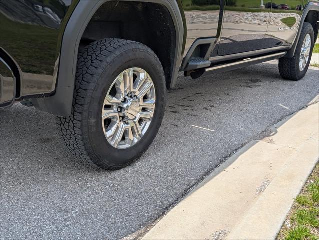 Photo of 2023 Onyx Black GMC Sierra 2500