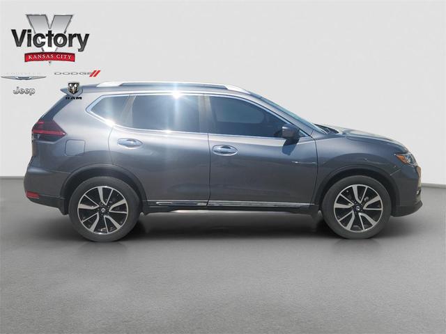 Photo of 2022 Gun Metallic Nissan Rogue