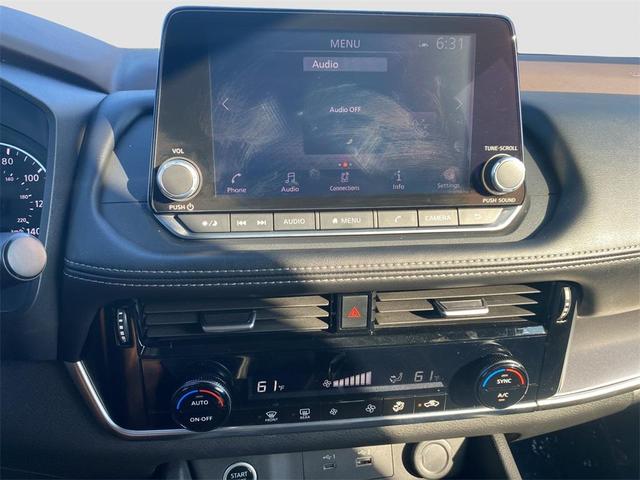 Photo of 2022 Gun Metallic Nissan Rogue