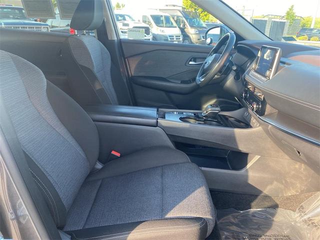 Photo of 2022 Gun Metallic Nissan Rogue