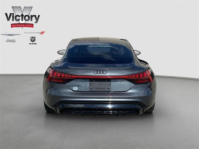 Photo of 2022 Daytona Gray Pearl Effect Audi e-tron GT