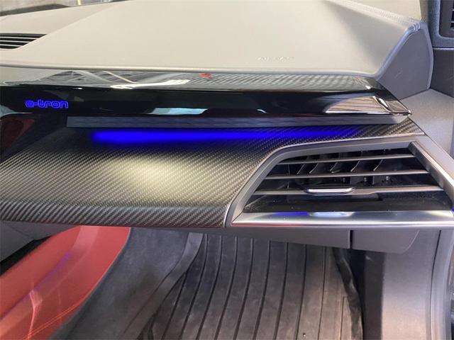 Photo of 2022 Daytona Gray Pearl Effect Audi e-tron GT