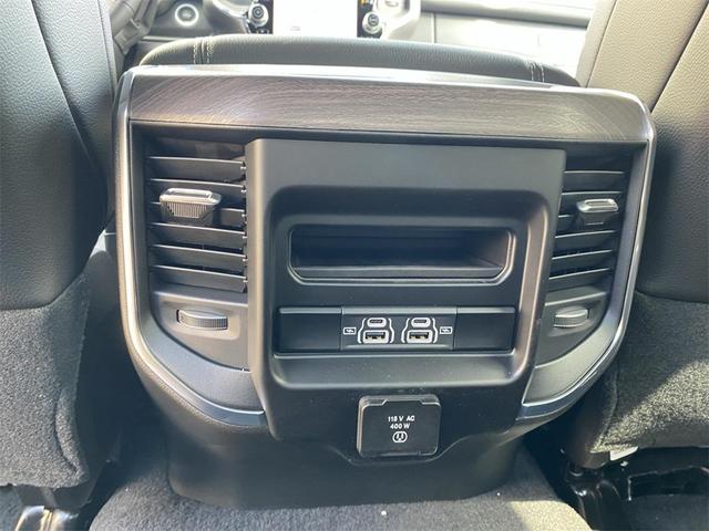 Photo of 2025 Granite Crystal Metallic Clearcoat RAM 3500