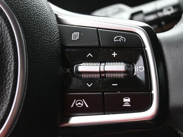 Photo of 2024 Glacial White Pearl Kia Sorento