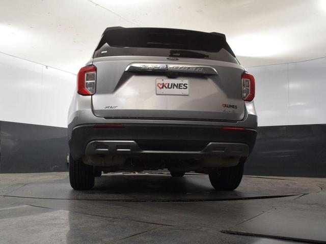Photo of 2023 Silver Metallic Ford Explorer