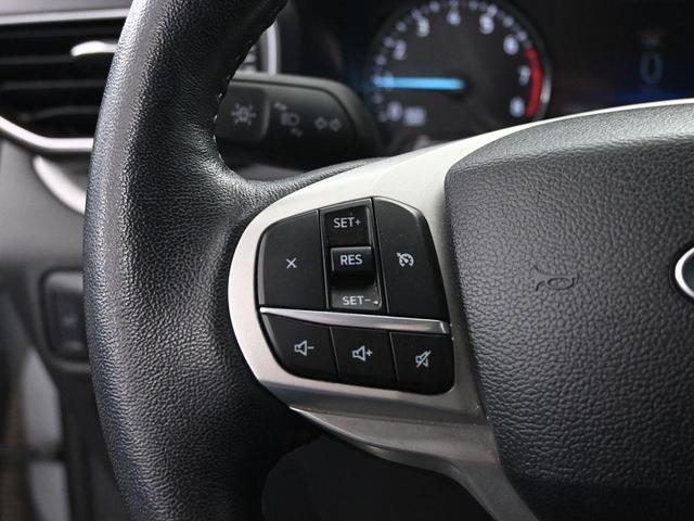Photo of 2023 Silver Metallic Ford Explorer