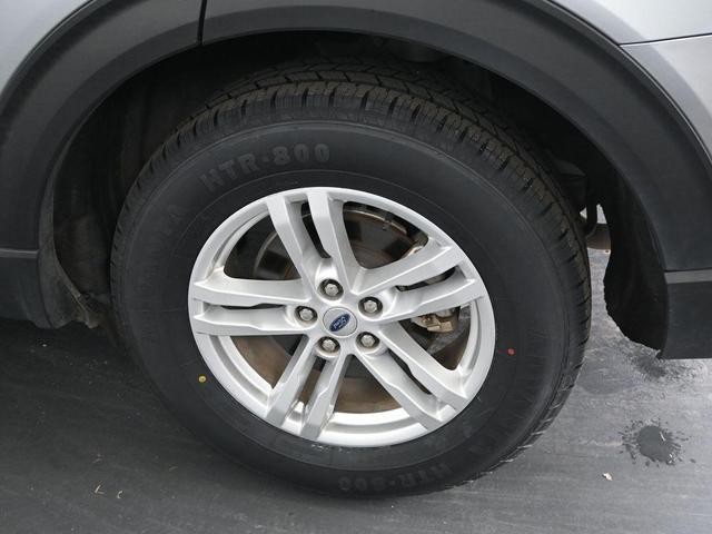 Photo of 2023 Silver Metallic Ford Explorer