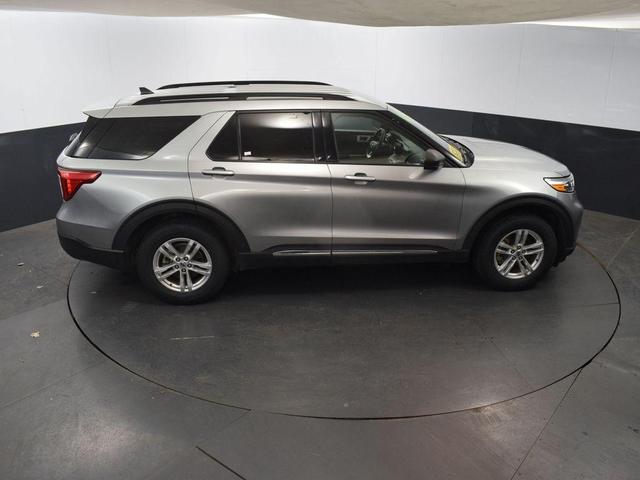 Photo of 2023 Silver Metallic Ford Explorer