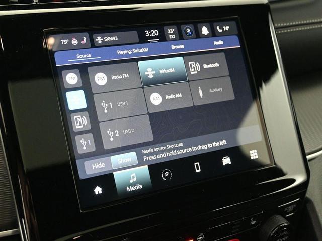 Photo of 2025 Silver Zynith Jeep Grand Cherokee
