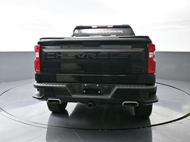 Photo of 2021 Black Chevrolet Silverado 1500